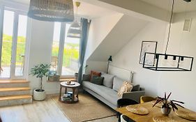 Green Apartment
